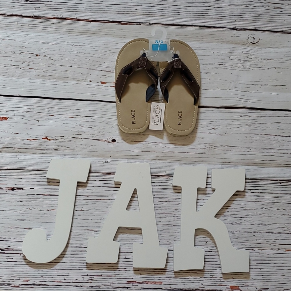 🆕️ THE CHILDREN'S PLACE BOYS FLIP FLOPS - Picture 2 of 5